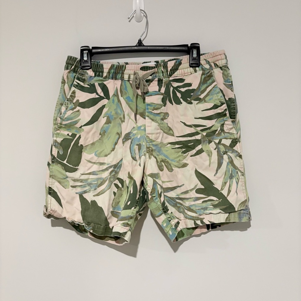 Urban outfitters palm leaf pull on chino shorts pink green size medium